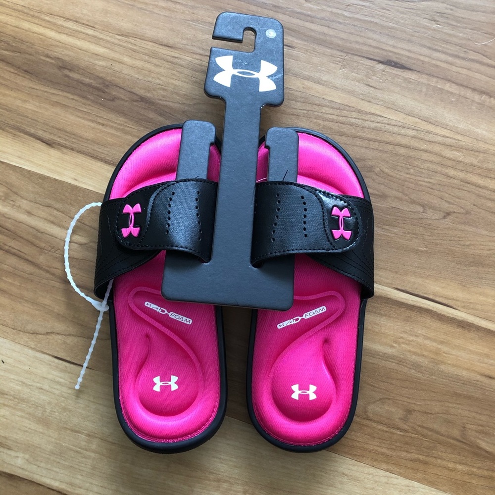Girl’s Under Armour Slides